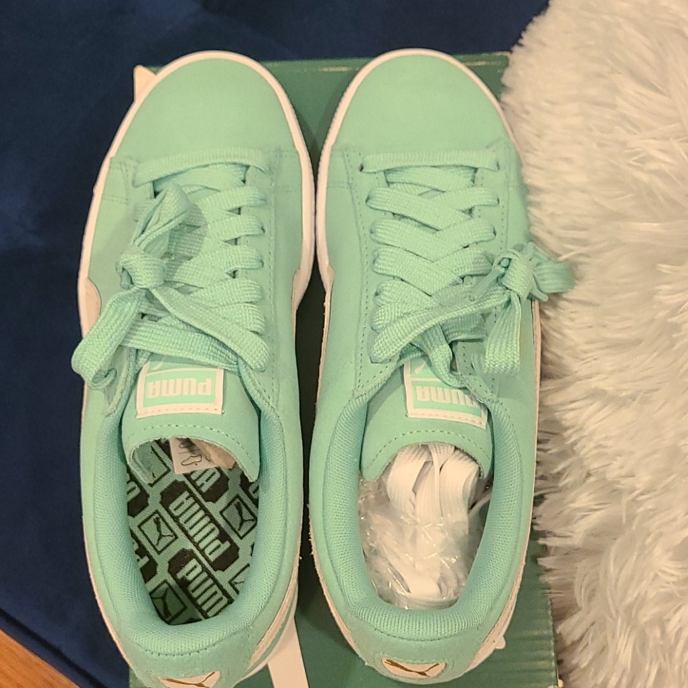 Puma sneakers